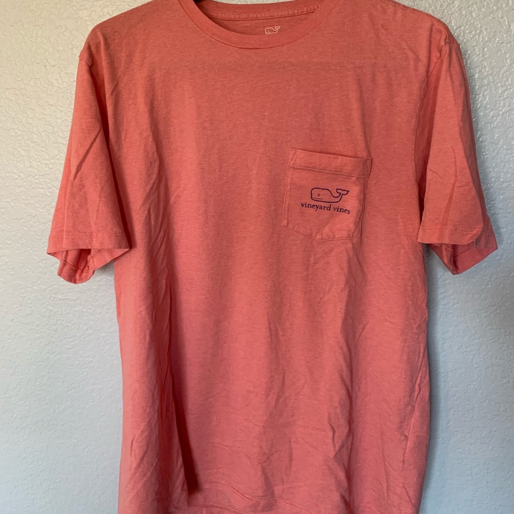 Large Vineyard Vines T-Shirt